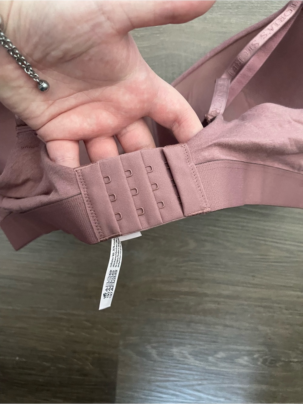 NWT Victorias Secret The T Shirt Shine Patch Lightly Lined Wireless Bra Size 40C - Picture 5 of 8